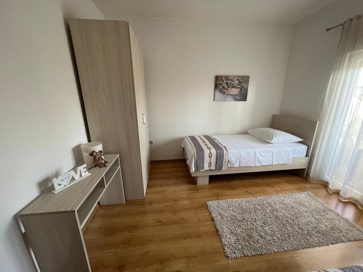 Apartman Burcul Sukošan المظهر الخارجي الصورة